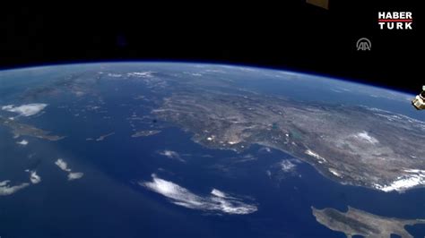 dünyanın uzaydan görünüşü canlı video